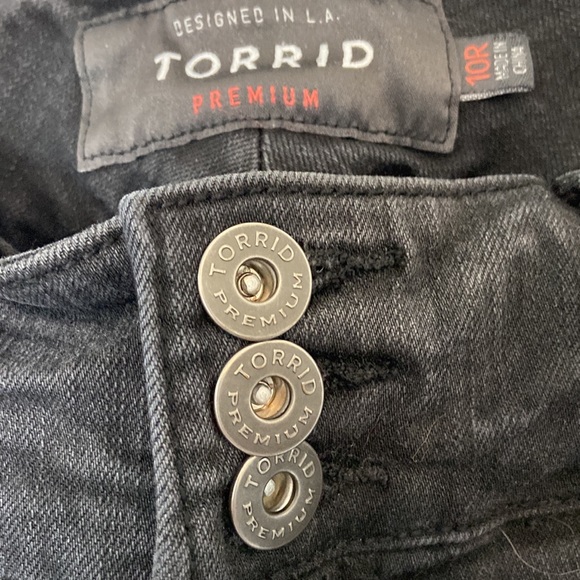 Torrid Premium women’s 10R black distressed jeans, good stretch - Picture 2 of 7